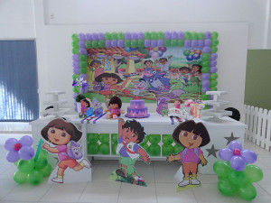 Decoração Dora Aventureira para festinha criança